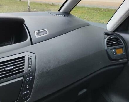 Серый Ситроен С4 Пикассо, объемом двигателя 1.56 л и пробегом 269 тыс. км за 6100 $, фото 12 на Automoto.ua