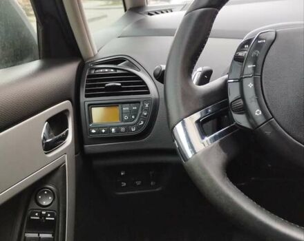 Серый Ситроен С4 Пикассо, объемом двигателя 1.56 л и пробегом 269 тыс. км за 6100 $, фото 10 на Automoto.ua