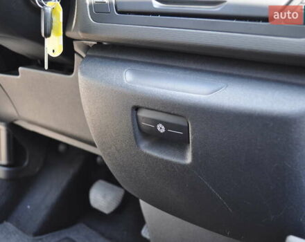 Серый Ситроен С4 Пикассо, объемом двигателя 1.6 л и пробегом 206 тыс. км за 8300 $, фото 24 на Automoto.ua