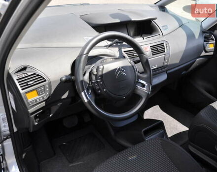 Серый Ситроен С4 Пикассо, объемом двигателя 1.6 л и пробегом 206 тыс. км за 8300 $, фото 6 на Automoto.ua