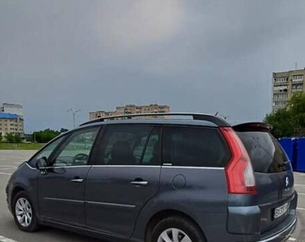 Серый Ситроен С4 Пикассо, объемом двигателя 2 л и пробегом 212 тыс. км за 7999 $, фото 3 на Automoto.ua