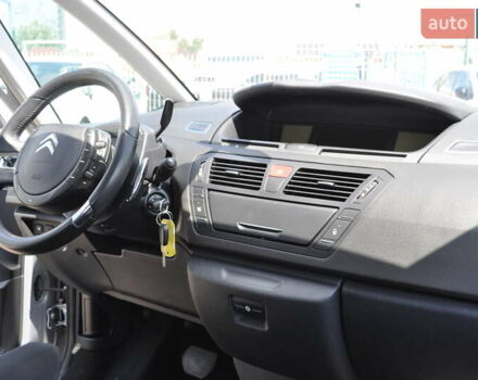 Серый Ситроен С4 Пикассо, объемом двигателя 1.6 л и пробегом 206 тыс. км за 8300 $, фото 15 на Automoto.ua