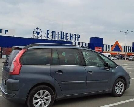 Серый Ситроен С4 Пикассо, объемом двигателя 2 л и пробегом 212 тыс. км за 7999 $, фото 2 на Automoto.ua