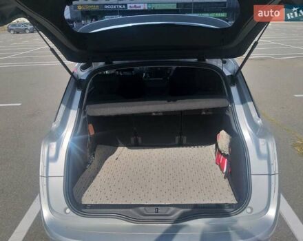 Серый Ситроен С4 Пикассо, объемом двигателя 1.56 л и пробегом 296 тыс. км за 9500 $, фото 11 на Automoto.ua