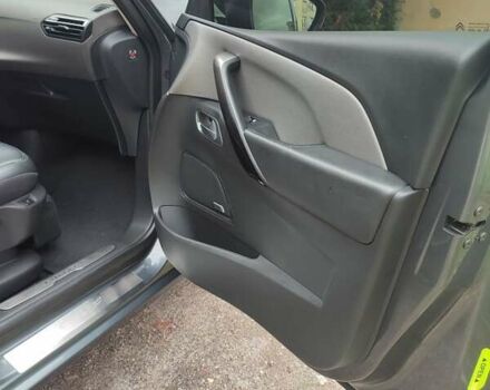 Серый Ситроен С4 Пикассо, объемом двигателя 1.56 л и пробегом 220 тыс. км за 12391 $, фото 26 на Automoto.ua