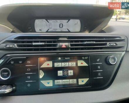 Серый Ситроен С4 Пикассо, объемом двигателя 1.56 л и пробегом 296 тыс. км за 9500 $, фото 4 на Automoto.ua