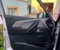 Серый Ситроен С4 Пикассо, объемом двигателя 1.56 л и пробегом 279 тыс. км за 9500 $, фото 17 на Automoto.ua