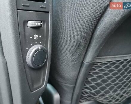Сірий Сітроен С4 Пікассо, об'ємом двигуна 2 л та пробігом 207 тис. км за 13999 $, фото 39 на Automoto.ua