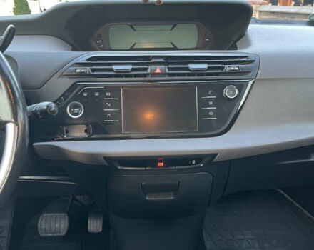 Серый Ситроен С4 Пикассо, объемом двигателя 2 л и пробегом 275 тыс. км за 10999 $, фото 12 на Automoto.ua