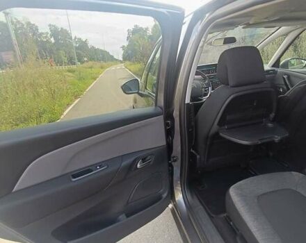 Серый Ситроен С4 Пикассо, объемом двигателя 1.56 л и пробегом 160 тыс. км за 15000 $, фото 14 на Automoto.ua