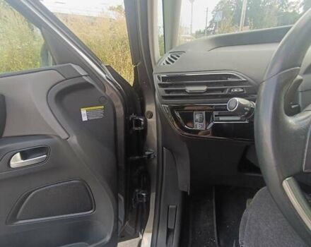 Серый Ситроен С4 Пикассо, объемом двигателя 1.56 л и пробегом 160 тыс. км за 15000 $, фото 19 на Automoto.ua