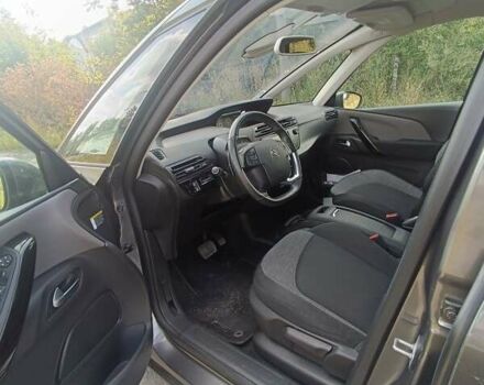 Серый Ситроен С4 Пикассо, объемом двигателя 1.56 л и пробегом 160 тыс. км за 15000 $, фото 3 на Automoto.ua