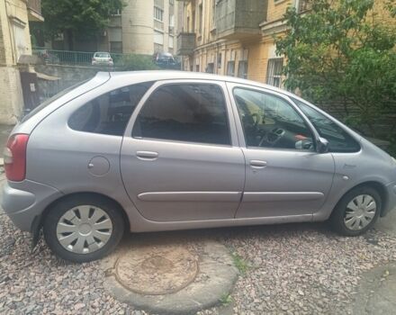 Сірий Сітроен С4 Пікассо, об'ємом двигуна 1.7 л та пробігом 150 тис. км за 2200 $, фото 1 на Automoto.ua