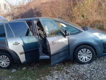 Серый Ситроен С4 Пикассо, объемом двигателя 1.75 л и пробегом 262 тыс. км за 3950 $, фото 1 на Automoto.ua