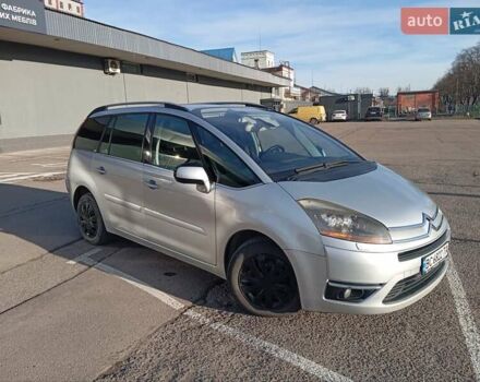 Серый Ситроен С4 Пикассо, объемом двигателя 2 л и пробегом 240 тыс. км за 5900 $, фото 1 на Automoto.ua