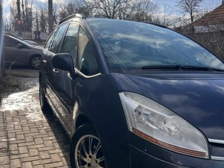 Серый Ситроен С4 Пикассо, объемом двигателя 2 л и пробегом 200 тыс. км за 4300 $, фото 1 на Automoto.ua