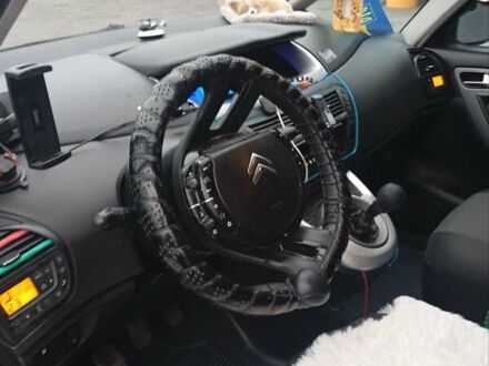 Сірий Сітроен С4 Пікассо, об'ємом двигуна 1.6 л та пробігом 200 тис. км за 4300 $, фото 1 на Automoto.ua