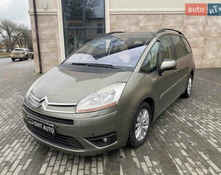 Серый Ситроен С4 Пикассо, объемом двигателя 2 л и пробегом 209 тыс. км за 6600 $, фото 1 на Automoto.ua