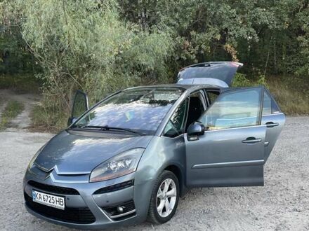 Сітроен С4 Пікассо 2008 у Василькове на Automoto.ua Сірий Сітроен С4 Пікассо, об'ємом двигуна 2 л та пробігом 244 тис. км за 4800 $, фото 1 на Automoto.ua