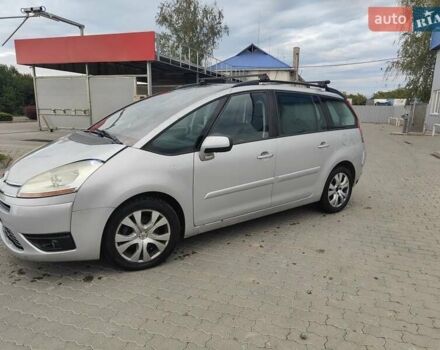 Серый Ситроен С4 Пикассо, объемом двигателя 2 л и пробегом 422 тыс. км за 4500 $, фото 1 на Automoto.ua