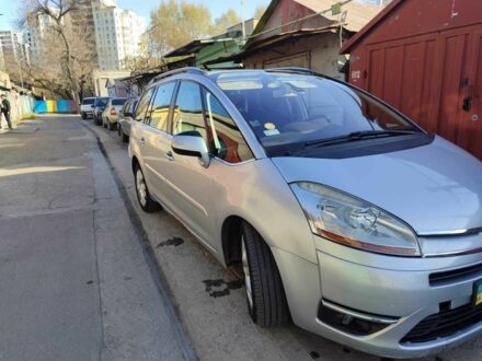 Сірий Сітроен С4 Пікассо, об'ємом двигуна 1.6 л та пробігом 270 тис. км за 5100 $, фото 1 на Automoto.ua