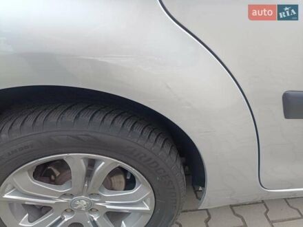 Ситроен С4 Пикассо 2009 в Хмельницком на Automoto.ua Серый Ситроен С4 Пикассо, объемом двигателя 1.75 л и пробегом 190 тыс. км за 5400 $, фото 1 на Automoto.ua