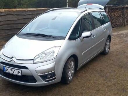 Ситроен С4 Пикассо 2010 в Ровно на Automoto.ua Серый Ситроен С4 Пикассо, объемом двигателя 1.6 л и пробегом 163 тыс. км за 6900 $, фото 1 на Automoto.ua
