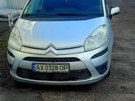 Серый Ситроен С4 Пикассо, объемом двигателя 1.6 л и пробегом 212 тыс. км за 5600 $, фото 1 на Automoto.ua