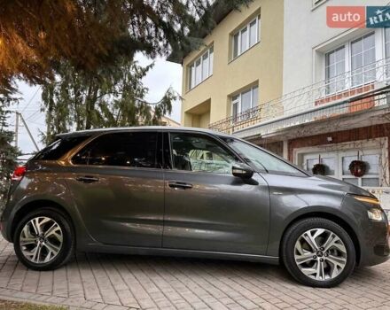 Серый Ситроен С4 Пикассо, объемом двигателя 2 л и пробегом 120 тыс. км за 11999 $, фото 1 на Automoto.ua