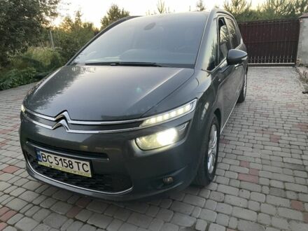 Ситроен С4 Пикассо 2015 в Львове на Automoto.ua Серый Ситроен С4 Пикассо, объемом двигателя 2 л и пробегом 217 тыс. км за 11550 $, фото 1 на Automoto.ua