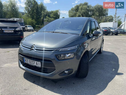 Ситроен С4 Пикассо 2016 в Киеве на Automoto.ua Серый Ситроен С4 Пикассо, объемом двигателя 1.6 л и пробегом 121 тыс. км за 10500 $, фото 1 на Automoto.ua