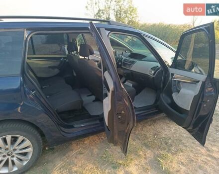 Синий Ситроен С4 Пикассо, объемом двигателя 2 л и пробегом 200 тыс. км за 5500 $, фото 16 на Automoto.ua