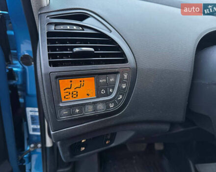 Синій Сітроен С4 Пікассо, об'ємом двигуна 2 л та пробігом 240 тис. км за 5700 $, фото 6 на Automoto.ua