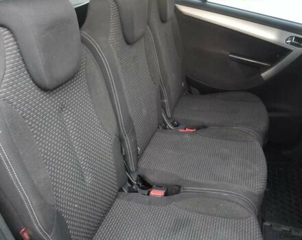 Ситроен С4 Пикассо 2009 в Львове на Automoto.ua Синий Ситроен С4 Пикассо, объемом двигателя 1.6 л и пробегом 175 тыс. км за 5600 $, фото 9 на Automoto.ua