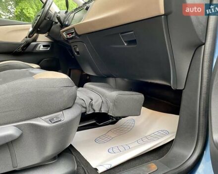 Синий Ситроен С4 Пикассо, объемом двигателя 1.56 л и пробегом 282 тыс. км за 12800 $, фото 12 на Automoto.ua