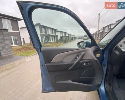 Синий Ситроен С4 Пикассо, объемом двигателя 1.56 л и пробегом 206 тыс. км за 13000 $, фото 18 на Automoto.ua