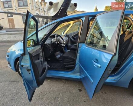 Синий Ситроен С4 Пикассо, объемом двигателя 2 л и пробегом 119 тыс. км за 6800 $, фото 13 на Automoto.ua