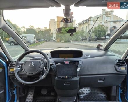 Синий Ситроен С4 Пикассо, объемом двигателя 2 л и пробегом 119 тыс. км за 6800 $, фото 32 на Automoto.ua