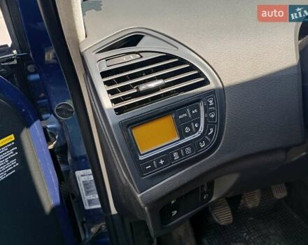Синий Ситроен С4 Пикассо, объемом двигателя 1.56 л и пробегом 253 тыс. км за 4900 $, фото 14 на Automoto.ua