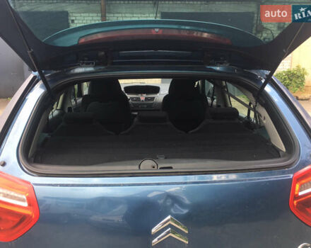 Синий Ситроен С4 Пикассо, объемом двигателя 1.6 л и пробегом 262 тыс. км за 5000 $, фото 2 на Automoto.ua