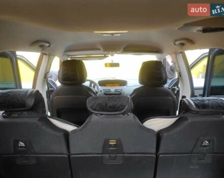 Ситроен С4 Пикассо 2011 в Збараже на Automoto.ua Синий Ситроен С4 Пикассо, объемом двигателя 1.6 л и пробегом 100 тыс. км за 6300 $, фото 8 на Automoto.ua