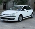 Белый Ситроен С4, объемом двигателя 1.6 л и пробегом 238 тыс. км за 3811 $, фото 1 на Automoto.ua