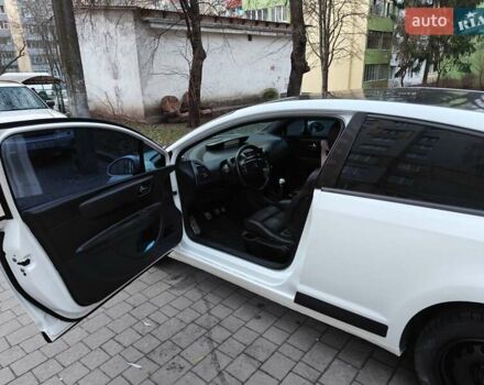 Белый Ситроен С4, объемом двигателя 1.59 л и пробегом 295 тыс. км за 2800 $, фото 6 на Automoto.ua