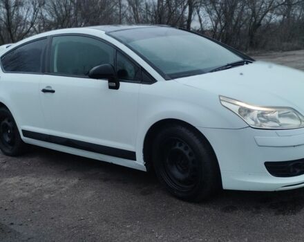 Белый Ситроен С4, объемом двигателя 1.6 л и пробегом 300 тыс. км за 2700 $, фото 2 на Automoto.ua