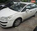 Белый Ситроен С4, объемом двигателя 1.6 л и пробегом 170 тыс. км за 3900 $, фото 2 на Automoto.ua