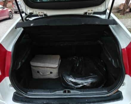 Белый Ситроен С4, объемом двигателя 1.6 л и пробегом 292 тыс. км за 2800 $, фото 6 на Automoto.ua