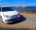 Белый Ситроен С4, объемом двигателя 1.6 л и пробегом 300 тыс. км за 3750 $, фото 1 на Automoto.ua