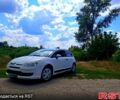 Белый Ситроен С4, объемом двигателя 1.6 л и пробегом 300 тыс. км за 3599 $, фото 3 на Automoto.ua