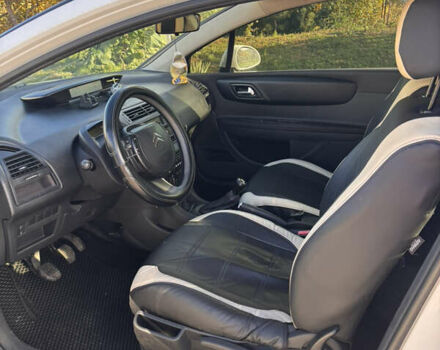 Білий Сітроен С4, об'ємом двигуна 1.56 л та пробігом 288 тис. км за 4000 $, фото 11 на Automoto.ua