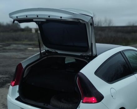 Белый Ситроен С4, объемом двигателя 1.6 л и пробегом 300 тыс. км за 2700 $, фото 5 на Automoto.ua